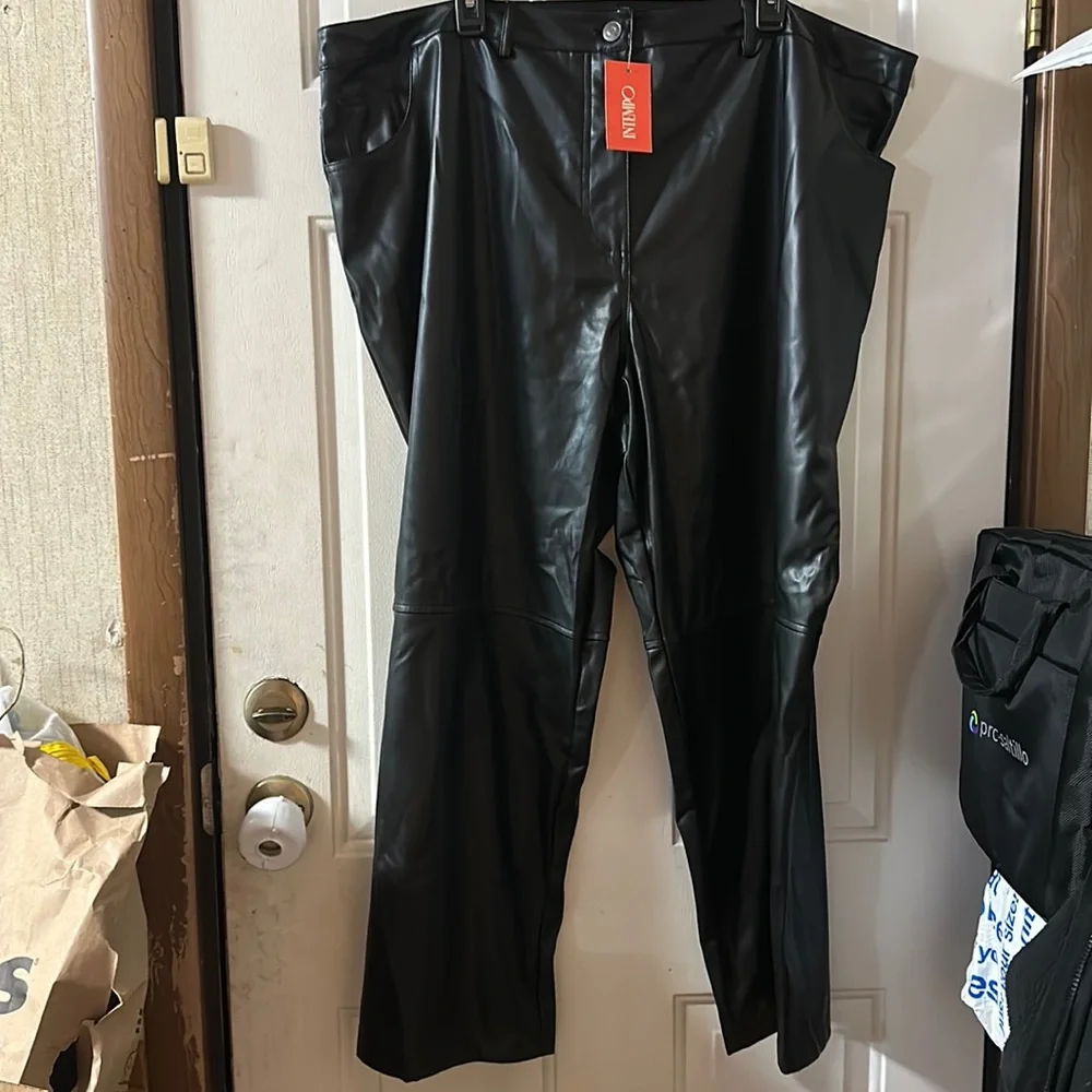 *FINAL* INTEMPO FAUX LEATHER PANTS: BLACK: NEW WITH TAGS: SIZE 20W